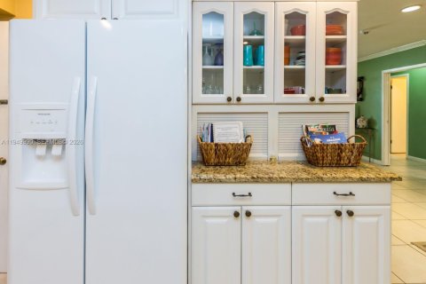 Снять в аренду виллу или дом в Холливуд, Флорида 4 спальни, 143.72м2, № 2005623 - фото 18