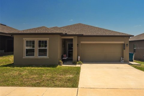 House in Davenport, Florida 3 bedrooms, 165.27 sq.m. № 1852952 - photo 1
