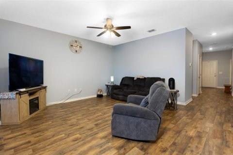House in Davenport, Florida 3 bedrooms, 165.27 sq.m. № 1852952 - photo 19