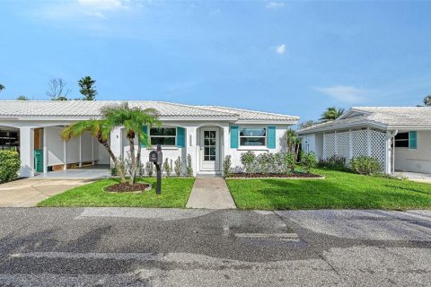 Villa ou maison à vendre à Longboat Key, Floride: 2 chambres, 132.76 m2 № 2419107 - photo 2
