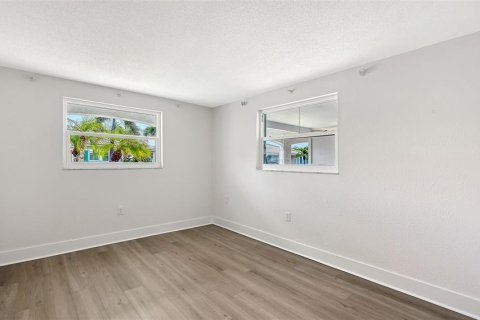 Villa ou maison à vendre à Longboat Key, Floride: 2 chambres, 132.76 m2 № 2419107 - photo 25