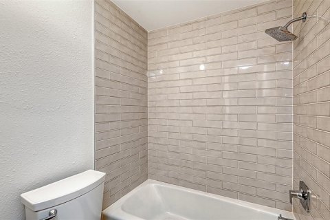 Villa ou maison à vendre à Longboat Key, Floride: 2 chambres, 132.76 m2 № 2419107 - photo 29