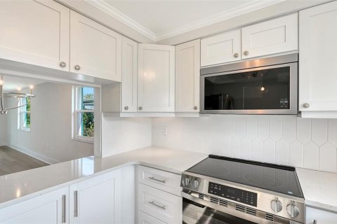 Villa ou maison à vendre à Longboat Key, Floride: 2 chambres, 132.76 m2 № 2419107 - photo 16