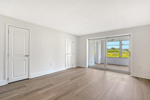 Villa ou maison à vendre à Longboat Key, Floride: 2 chambres, 132.76 m2 № 2419107 - photo 18