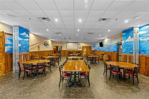 Propiedad comercial en alquiler en Edgewater, Florida, 779.54 m2 № 2106391 - foto 29
