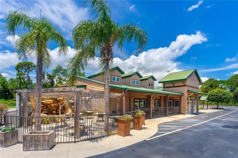 Propiedad comercial en alquiler en Edgewater, Florida, 779.54 m2 № 2106391 - foto 3