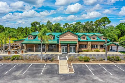 Propiedad comercial en Edgewater, Florida 779.54 m2 № 2106391