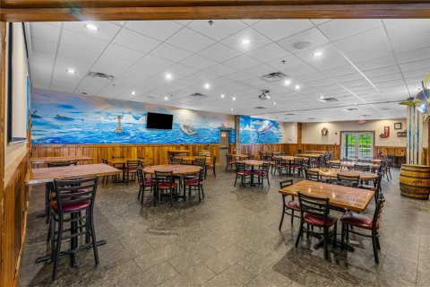 Propiedad comercial en alquiler en Edgewater, Florida, 779.54 m2 № 2106391 - foto 27