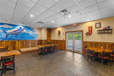 Propiedad comercial en alquiler en Edgewater, Florida, 779.54 m2 № 2106391 - foto 30