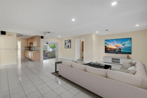 Casa en venta en Fort Lauderdale, Florida, 3 dormitorios № 2000238 - foto 23