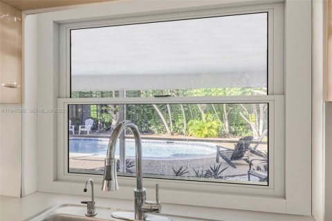 Casa en venta en Fort Lauderdale, Florida, 3 dormitorios № 2000238 - foto 20