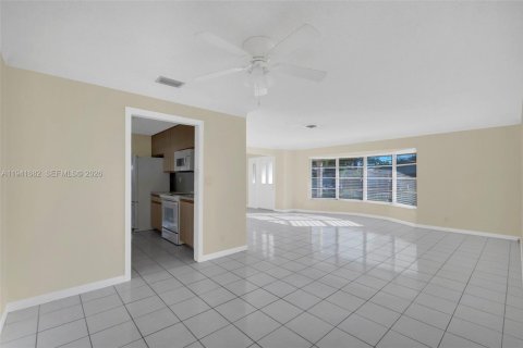 Casa en venta en Fort Lauderdale, Florida, 3 dormitorios № 2000238 - foto 14