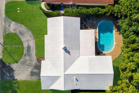 Casa en venta en Fort Lauderdale, Florida, 3 dormitorios № 2000238 - foto 5