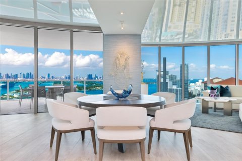 Купить кондоминиум в Майами-Бич, Флорида 3 спальни, 312.62м2, № 1993657 - фото 15