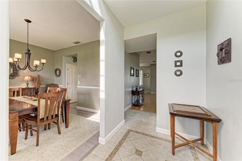 House in Myakka City, Florida 5 bedrooms, 300.26 sq.m. № 1828377 - photo 18