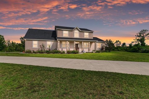 House in Myakka City, Florida 5 bedrooms, 300.26 sq.m. № 1828377 - photo 2