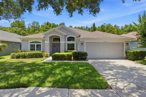 Casa en Lutz, Florida 3 dormitorios, 195.65 m2 № 2107722