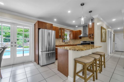 Casa en venta en Palmetto Bay, Florida, 3 dormitorios, 100.43 m2 № 1878809 - foto 14