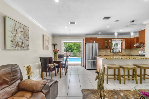Casa en venta en Palmetto Bay, Florida, 3 dormitorios, 100.43 m2 № 1878809 - foto 9