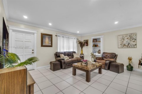 Casa en venta en Palmetto Bay, Florida, 3 dormitorios, 100.43 m2 № 1878809 - foto 11