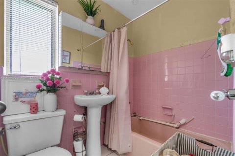 Casa en venta en Palmetto Bay, Florida, 3 dormitorios, 100.43 m2 № 1878809 - foto 24