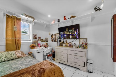 Casa en venta en Palmetto Bay, Florida, 3 dormitorios, 100.43 m2 № 1878809 - foto 22