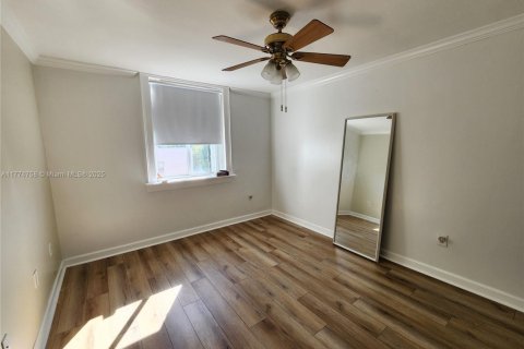 Condominio en venta en Miami, Florida, 2 dormitorios, 85.28 m2 № 1985558 - foto 13