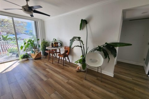 Condominio en venta en Miami, Florida, 2 dormitorios, 85.28 m2 № 1985558 - foto 16