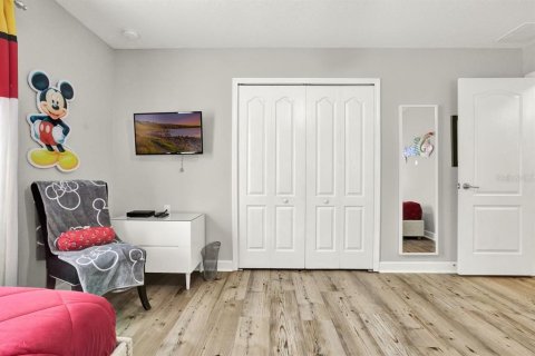 Casa en venta en Kissimmee, Florida, 5 dormitorios, 286.23 m2 № 1902047 - foto 20