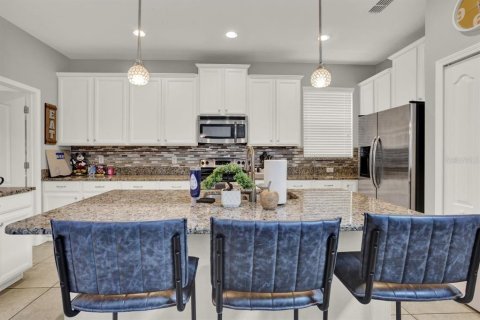 Casa en venta en Kissimmee, Florida, 5 dormitorios, 286.23 m2 № 1902047 - foto 6