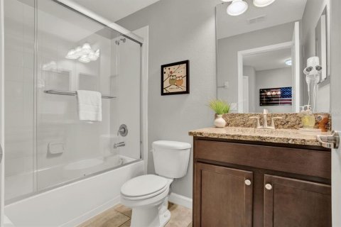 Casa en venta en Kissimmee, Florida, 5 dormitorios, 286.23 m2 № 1902047 - foto 8