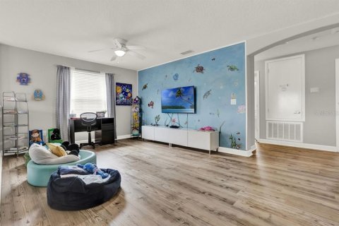Casa en venta en Kissimmee, Florida, 5 dormitorios, 286.23 m2 № 1902047 - foto 24
