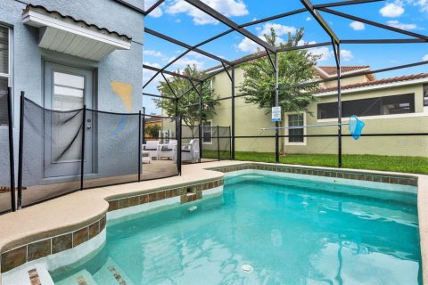 Casa en venta en Kissimmee, Florida, 5 dormitorios, 286.23 m2 № 1902047 - foto 2