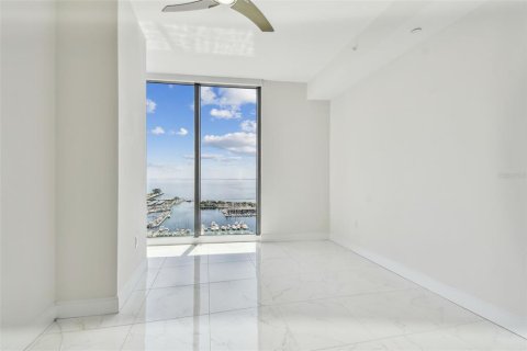 Condominio en venta en Saint Petersburg, Florida, 2 dormitorios, 141.4 m2 № 1786685 - foto 20