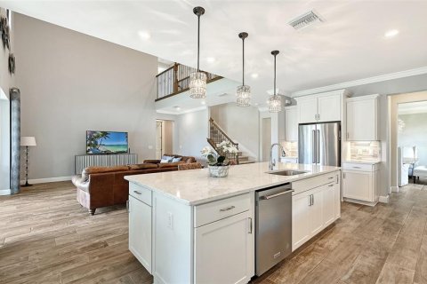 Casa en venta en Bradenton, Florida, 4 dormitorios, 393.16 m2 № 2239436 - foto 10