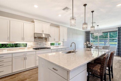 Casa en venta en Bradenton, Florida, 4 dormitorios, 393.16 m2 № 2239436 - foto 6