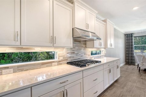 Casa en venta en Bradenton, Florida, 4 dormitorios, 393.16 m2 № 2239436 - foto 7