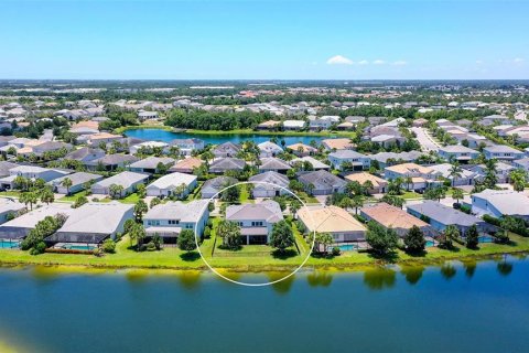 Casa en venta en Bradenton, Florida, 4 dormitorios, 393.16 m2 № 2239436 - foto 3