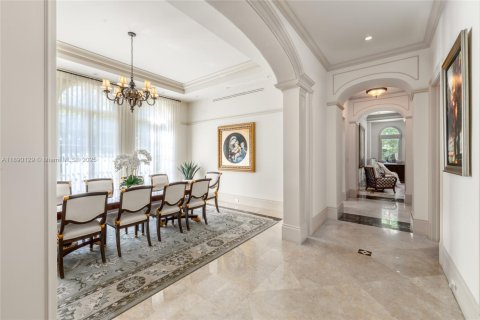 Villa ou maison à vendre à Pinecrest, Floride: 6 chambres, 616.03 m2 № 1946314 - photo 11