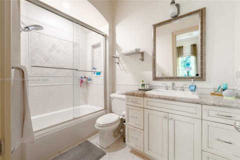 Villa ou maison à vendre à Pinecrest, Floride: 6 chambres, 616.03 m2 № 1946314 - photo 22
