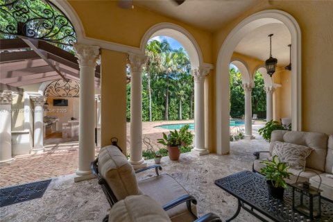 Villa ou maison à vendre à Pinecrest, Floride: 6 chambres, 616.03 m2 № 1946314 - photo 30