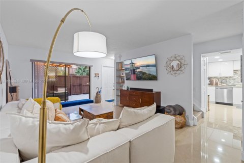 Купить кондоминиум в Майами, Флорида 3 спальни, 121.7м2, № 2025018 - фото 13