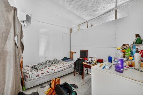 Купить коммерческую недвижимость в Окленд-Парк, Флорида 158.96м2, № 2185147 - фото 20