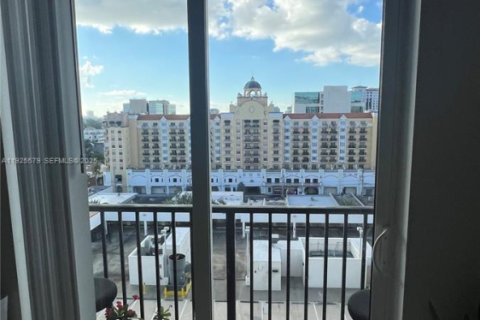 Copropriété à louer à Coral Gables, Floride: 1 chambre, 74.14 m2 № 1992780 - photo 5