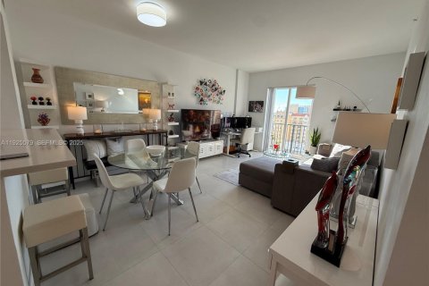 Copropriété à louer à Coral Gables, Floride: 1 chambre, 74.14 m2 № 1992780 - photo 2