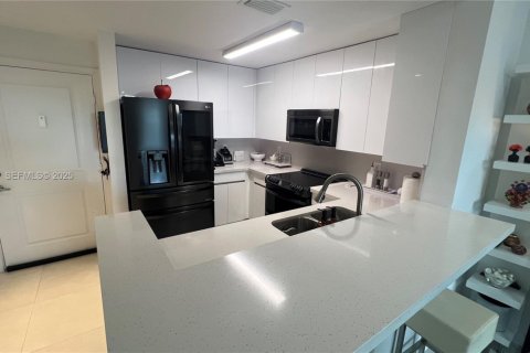 Copropriété à louer à Coral Gables, Floride: 1 chambre, 74.14 m2 № 1992780 - photo 7