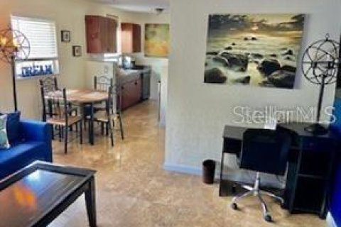 Condominio en alquiler en Tampa, Florida, 1 dormitorio, 55.74 m2 № 1917159 - foto 5