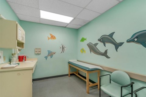 Commercial property in Orlando, Florida 250.84 sq.m. № 2196105 - photo 18