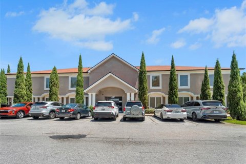 Commercial property in Orlando, Florida 250.84 sq.m. № 2196105