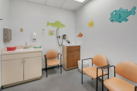 Commercial property in Orlando, Florida 250.84 sq.m. № 2196105 - photo 21